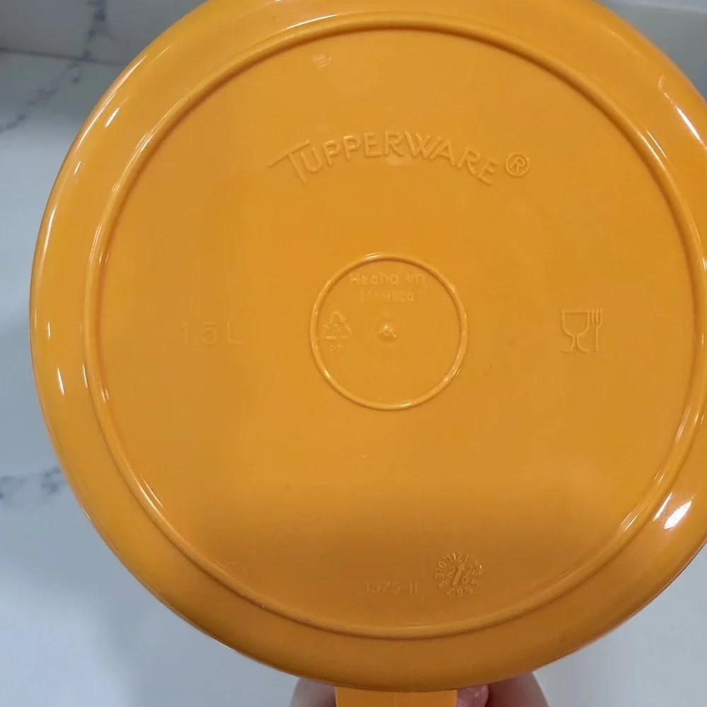 Tupperware 1.5L Push Button Pitcher Orange 1575-11 Vintage Style Kitchenware